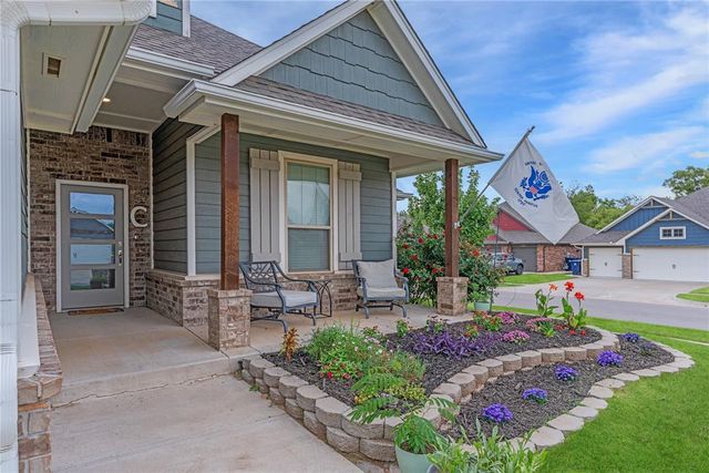 701 Cassandra Lane, Yukon, OK 73099