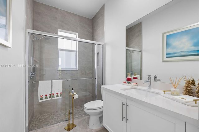 11035 N Sierra Ranch Dr, Davie, FL 33324