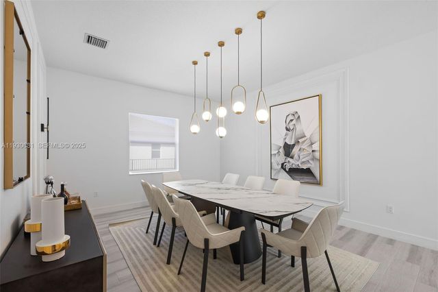 11035 N Sierra Ranch Dr, Davie, FL 33324