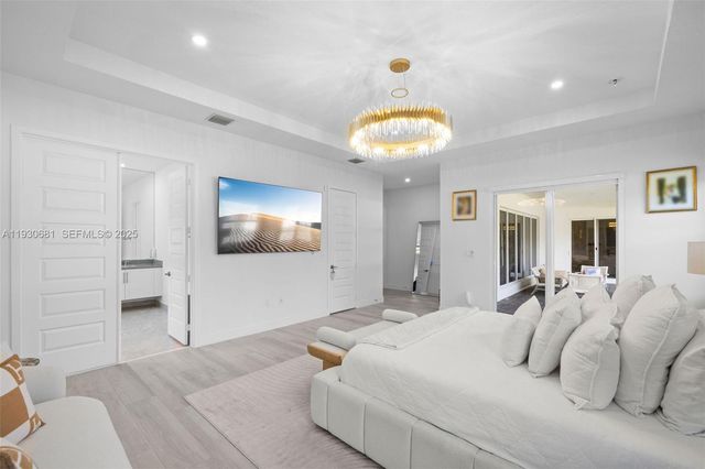 11035 N Sierra Ranch Dr, Davie, FL 33324