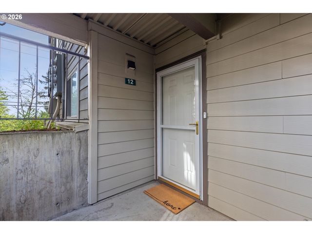 20920 FAWN Ct 12, West Linn, OR 97068