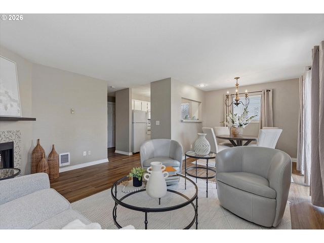 20920 FAWN Ct 12, West Linn, OR 97068
