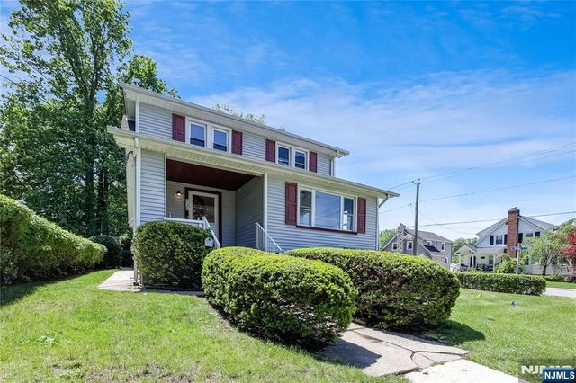135 E Linden Avenue, Dumont, NJ 07628