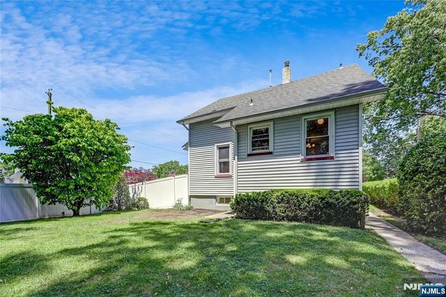 135 E Linden Avenue, Dumont, NJ 07628