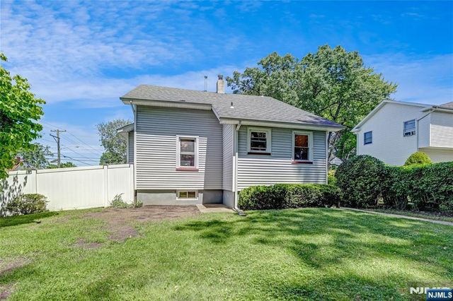 135 E Linden Avenue, Dumont, NJ 07628