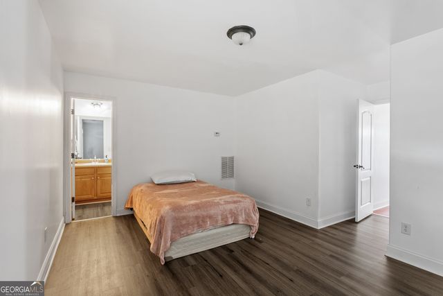 1294 Park Pass Way, Suwanee, GA 30024