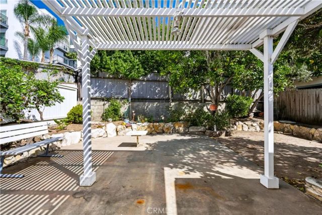 624 Esplanade, Redondo Beach, CA 90277