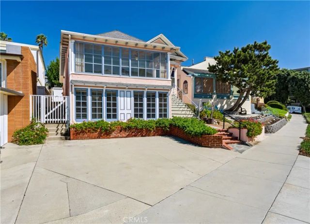 624 Esplanade, Redondo Beach, CA 90277