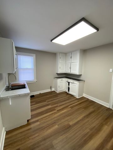 539 15th Avenue, East Moline, IL 61244