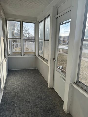 539 15th Avenue, East Moline, IL 61244