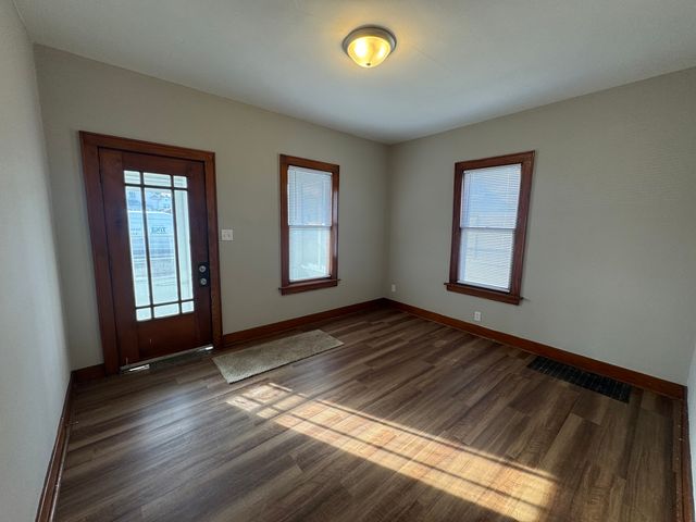 539 15th Avenue, East Moline, IL 61244