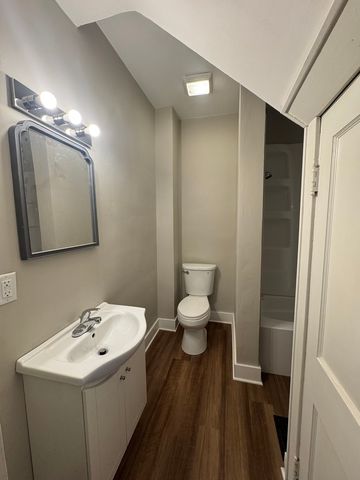 539 15th Avenue, East Moline, IL 61244