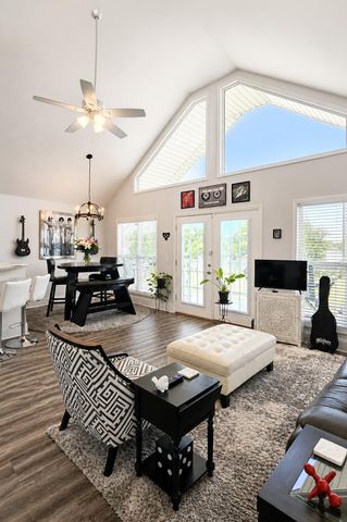 1176 Lesesne Drive, Manning, SC 29102