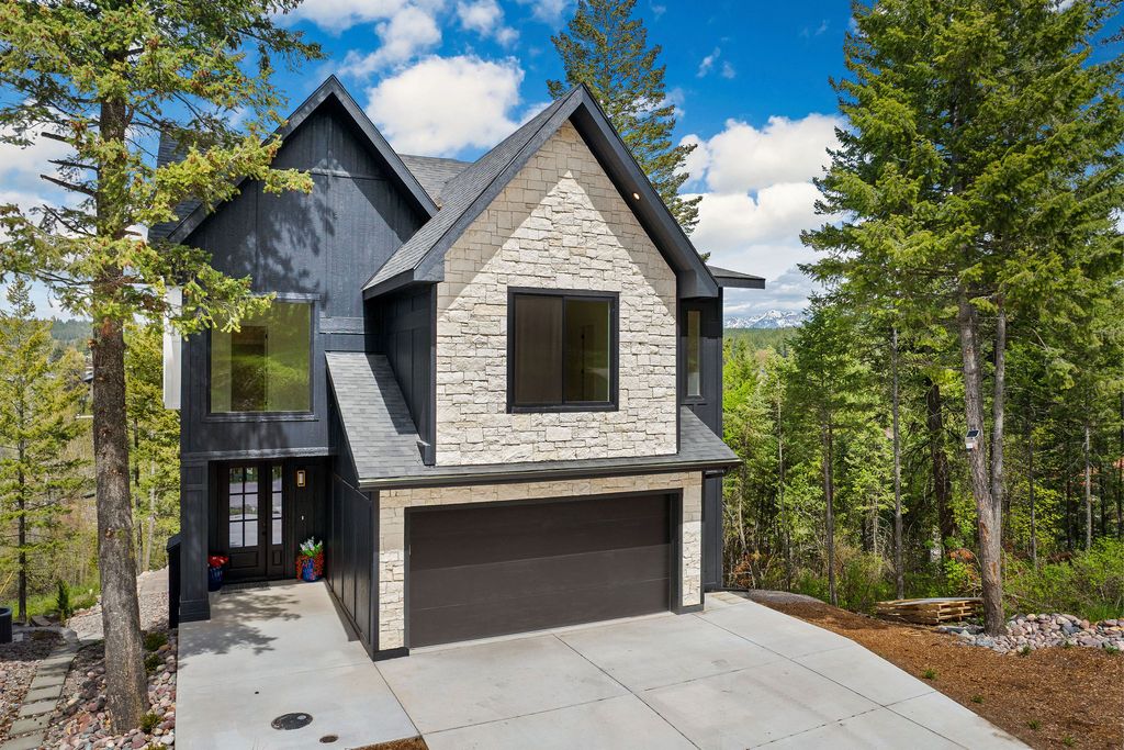 215 Whisper Ridge Drive, Bigfork, MT 59911