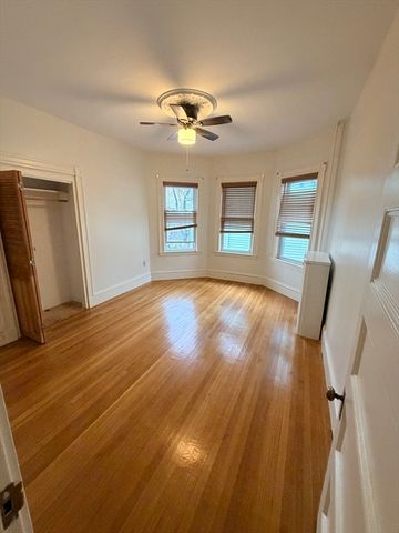 25 Congreve 2, Boston, MA 02131