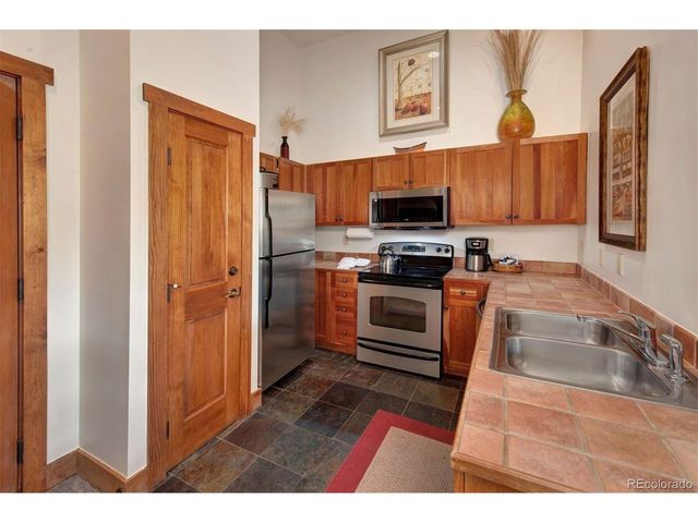 20 Hunki Dori Ct 2312, Dillon, CO 80435