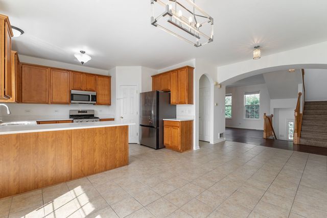 1682 Dogwood Lane, Hanover Park, IL 60133
