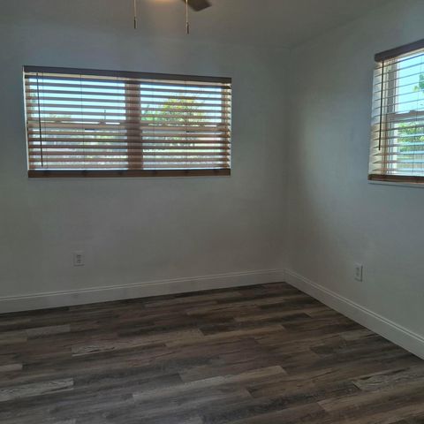 1097 Wilkinson Road B, Lake Worth, FL 33462