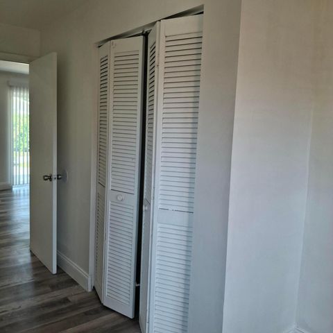 1097 Wilkinson Road B, Lake Worth, FL 33462