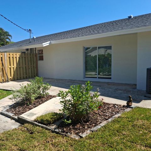 1097 Wilkinson Road B, Lake Worth, FL 33462