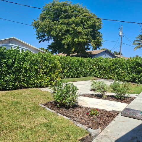 1097 Wilkinson Road B, Lake Worth, FL 33462