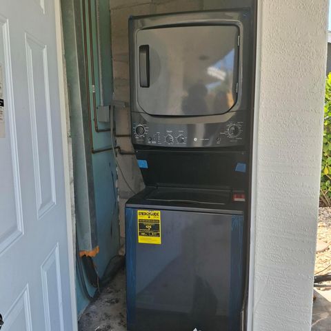 1097 Wilkinson Road B, Lake Worth, FL 33462