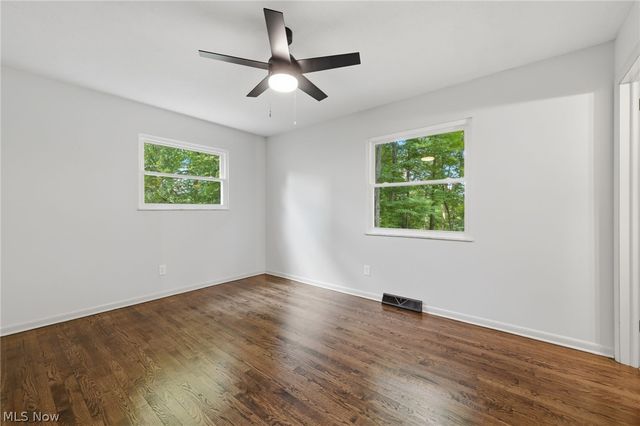 3133 Fair Oaks Drive, Norton, OH 44203