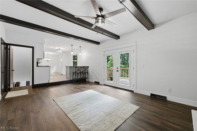 3133 Fair Oaks Drive, Norton, OH 44203