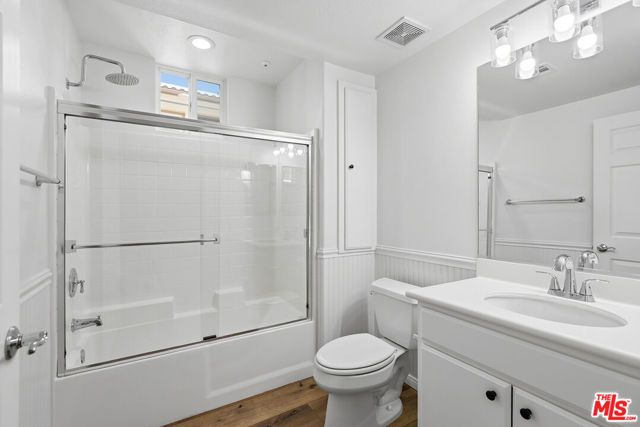 12963 Runway Road 303, Los Angeles, CA 90094