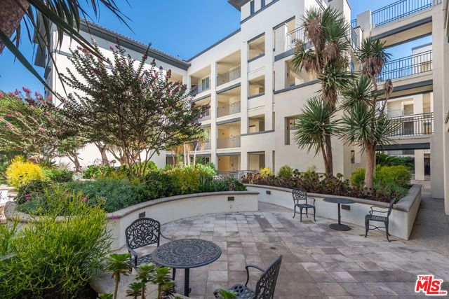 12963 Runway Road 303, Los Angeles, CA 90094