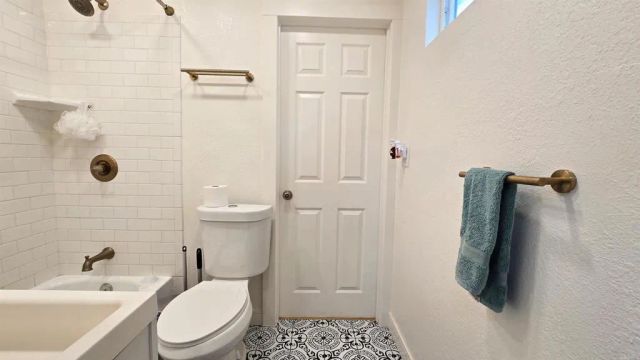 4383 Van Dyke Avenue, San Diego, CA 92105