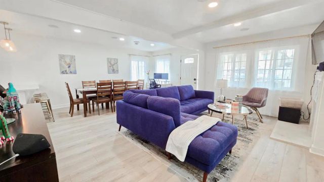 4383 Van Dyke Avenue, San Diego, CA 92105