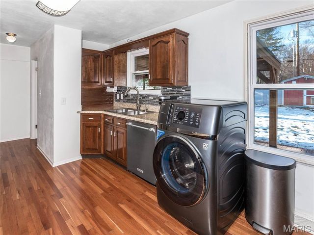 33 Hemlock Drive, Belleville, IL 62221