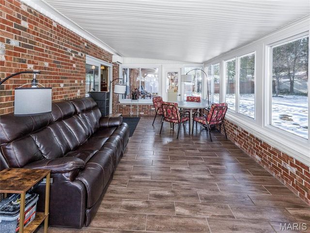 33 Hemlock Drive, Belleville, IL 62221