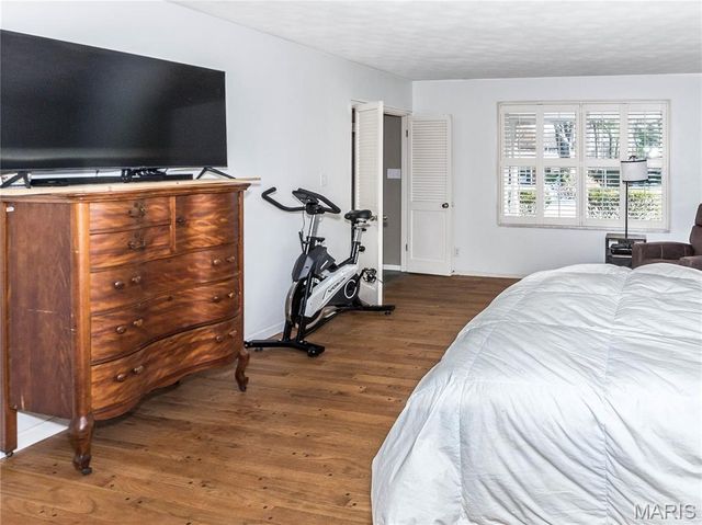 33 Hemlock Drive, Belleville, IL 62221