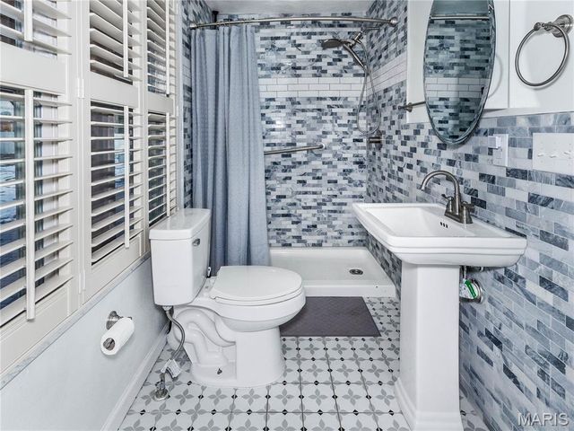 33 Hemlock Drive, Belleville, IL 62221