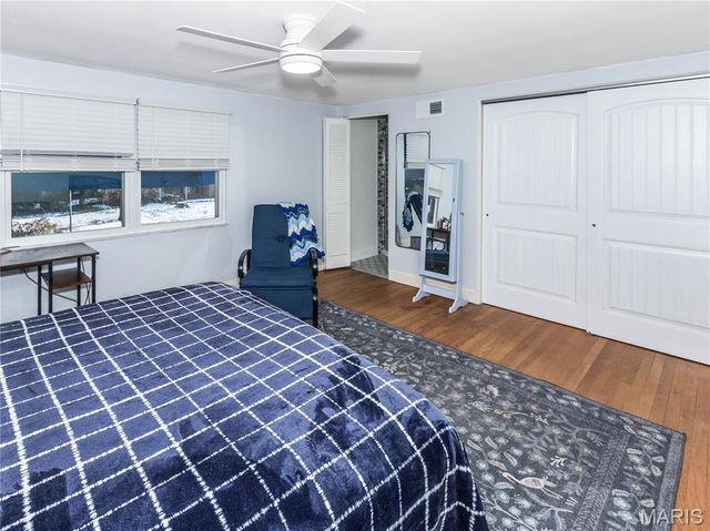 33 Hemlock Drive, Belleville, IL 62221