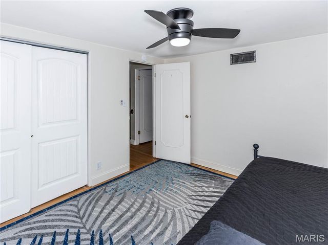 33 Hemlock Drive, Belleville, IL 62221