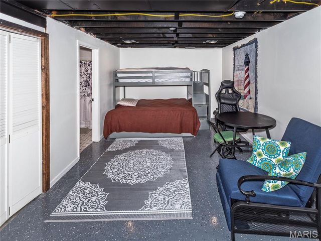 33 Hemlock Drive, Belleville, IL 62221