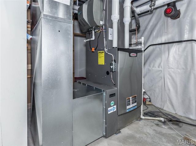 33 Hemlock Drive, Belleville, IL 62221