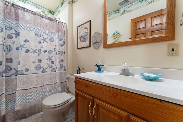 10856 N Makeever Drive E, Demotte, IN 46310