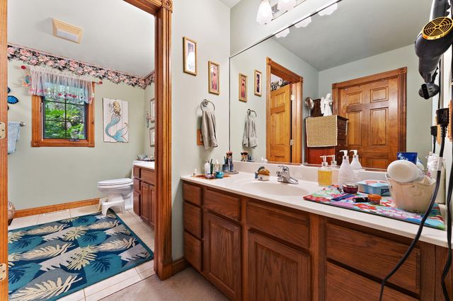 10856 N Makeever Drive E, Demotte, IN 46310