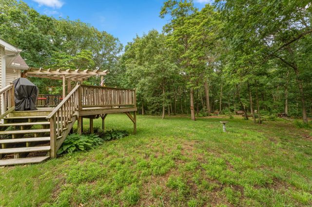 10856 N Makeever Drive E, Demotte, IN 46310