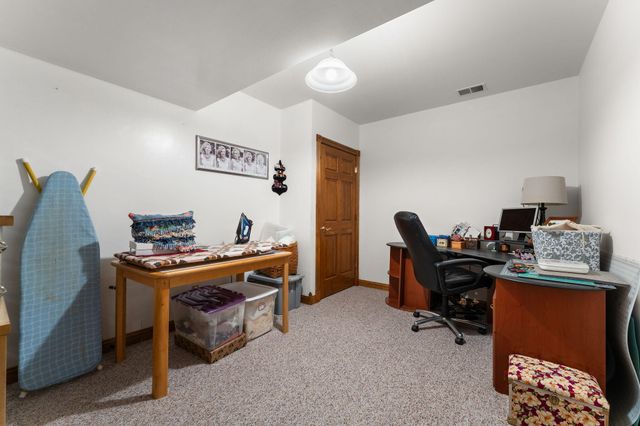 10856 N Makeever Drive E, Demotte, IN 46310
