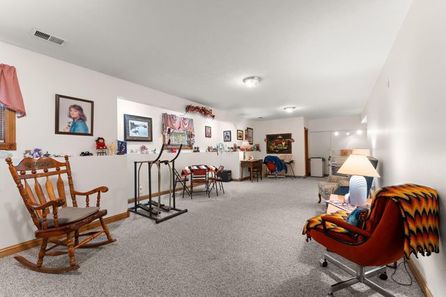 10856 N Makeever Drive E, Demotte, IN 46310
