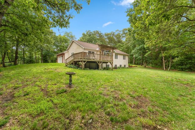 10856 N Makeever Drive E, Demotte, IN 46310