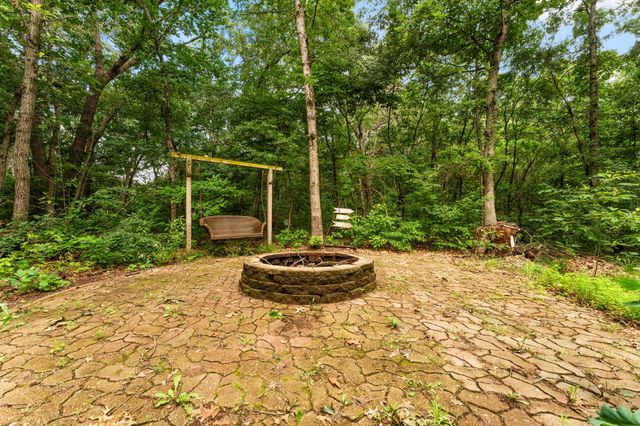 10856 N Makeever Drive E, Demotte, IN 46310