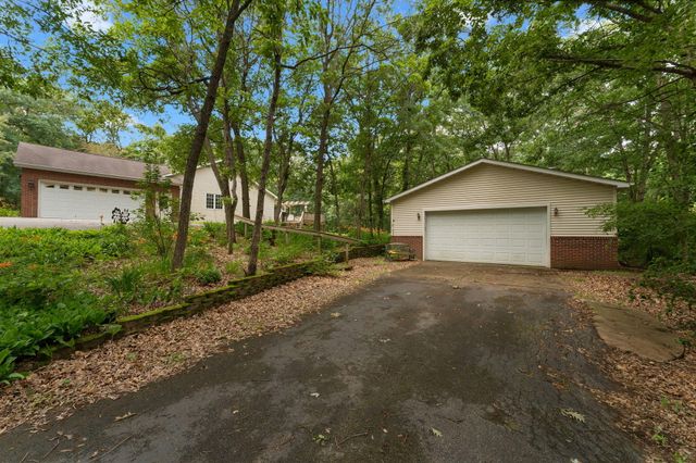 10856 N Makeever Drive E, Demotte, IN 46310