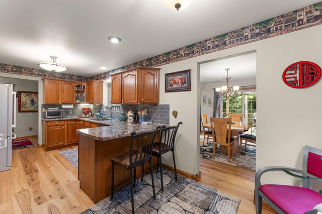 10856 N Makeever Drive E, Demotte, IN 46310
