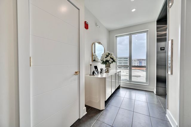 700 Ovation Way, 314, Newport, KY 41071